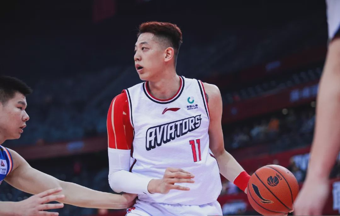 尤文图斯迎CBA常规赛关键赛，冲刺阶段绝杀压哨，底气十足，临场指挥获称赞的简单介绍